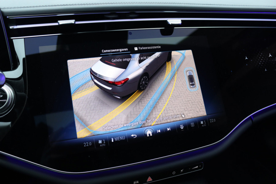 Mercedes-Benz E-Klasse 220 d AMG Line | Hyperscreen | Distronic | Memory | Burmester | HUD | 3D-Display | Panoramadak | Surround Camera | Keyless Go | Digital Light |