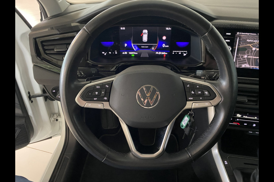 Volkswagen Polo 1.0 TSI Life automaat 5 Drs Trekhaak / Carplay /Stoelverwarming / Navigatie / Cruise controle