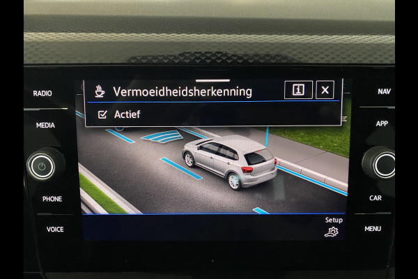 Volkswagen Polo 1.0 TSI Life automaat 5 Drs Trekhaak / Carplay /Stoelverwarming / Navigatie / Cruise controle