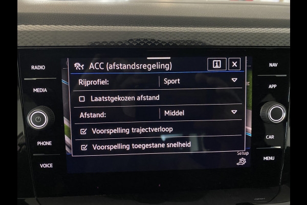 Volkswagen Polo 1.0 TSI Life automaat 5 Drs Trekhaak / Carplay /Stoelverwarming / Navigatie / Cruise controle
