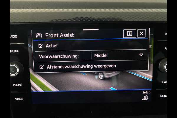Volkswagen Polo 1.0 TSI Life automaat 5 Drs Trekhaak / Carplay /Stoelverwarming / Navigatie / Cruise controle