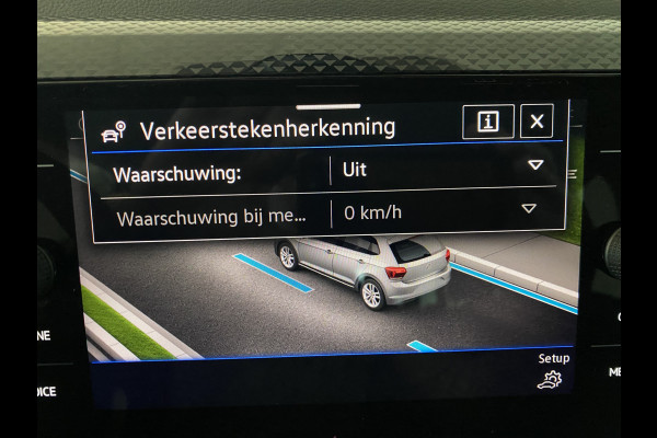 Volkswagen Polo 1.0 TSI Life automaat 5 Drs Trekhaak / Carplay /Stoelverwarming / Navigatie / Cruise controle