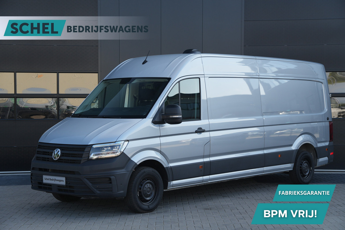 Volkswagen Crafter 35 2.0 TDI L4H3 140pk Automaat - ACC - LED - Geveerde Stoel - Carplay - Camera - Betimmering - Rijklaar