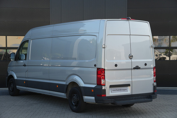 Volkswagen Crafter 35 2.0 TDI L4H3 140pk Automaat - ACC - LED - Geveerde Stoel - Carplay - Camera - Betimmering - Rijklaar