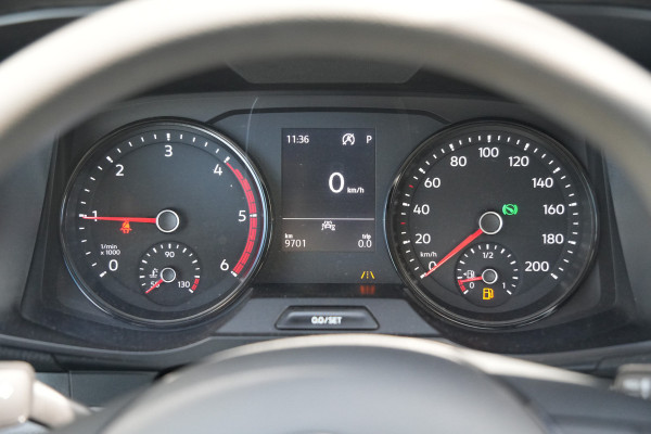 Volkswagen Crafter 35 2.0 TDI L4H3 140pk Automaat - ACC - LED - Geveerde Stoel - Carplay - Camera - Betimmering - Rijklaar