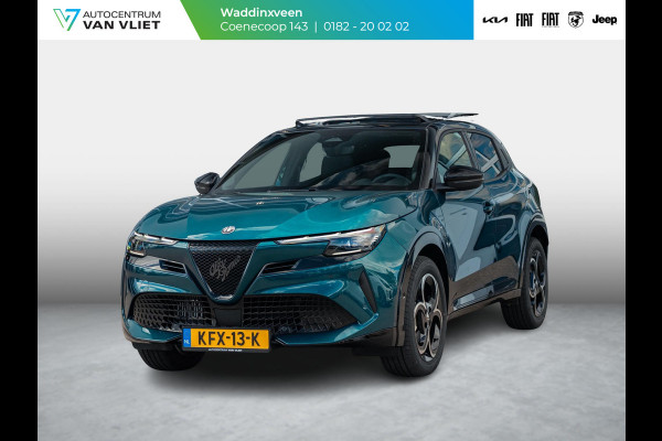 Alfa Romeo junior 1.2 Turbo Hybrid Ibrida Ti | Techno Pack | 18" | Schuif/Kanteldak | Verwarmbare voorruit | Bicolore
