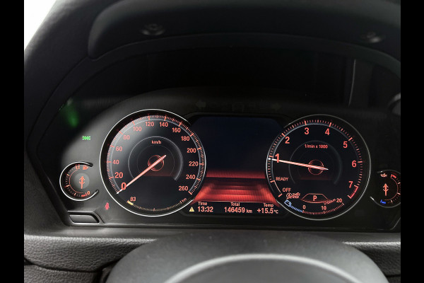 BMW 3 Serie Touring 318i M Sport Corporate Lease Automaat (GROOT-NAVIGATIE, TREKHAAK, STOELVERWARMING, LED, GOED ONDERHOUDEN)