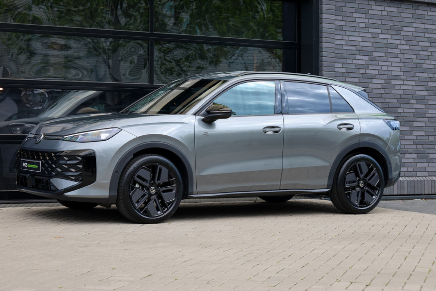 Volkswagen T-Roc 1.5 eTsi R-Line First Edition | NIEUW MODEL | BTW | CAMERA | ELEK.TREKHAAK | ACC | STUURVERWARMING |