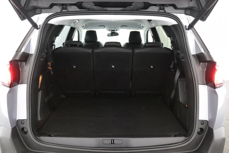 Peugeot 5008 1.2 Allure*FACELIFT*NAVI*CAM*HAAK*CRUISE*ECC*7PER
