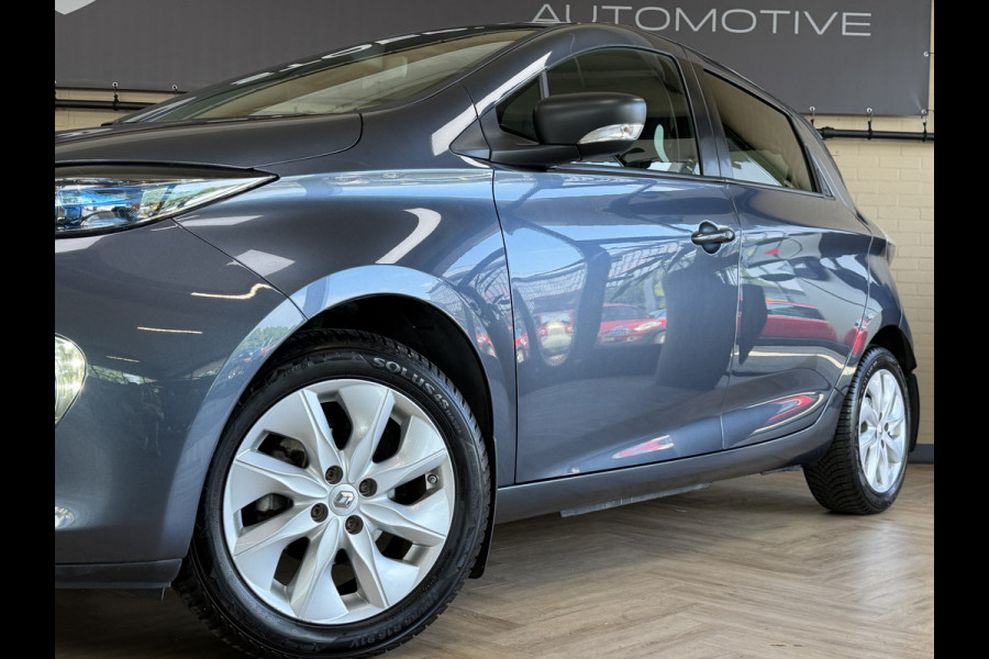 Renault ZOE R90 41 kWh (Huur Accu) Navigatie | Clima | 16" | Cruise control | Bluetooth | Dealer onderhouden!