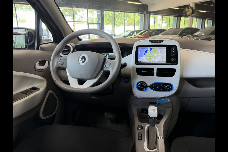 Renault ZOE R90 41 kWh (Huur Accu) Navigatie | Clima | 16" | Cruise control | Bluetooth | Dealer onderhouden!