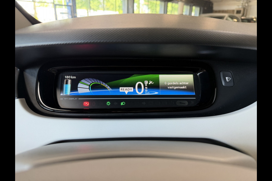 Renault ZOE R90 41 kWh (Huur Accu) Navigatie | Clima | 16" | Cruise control | Bluetooth | Dealer onderhouden!