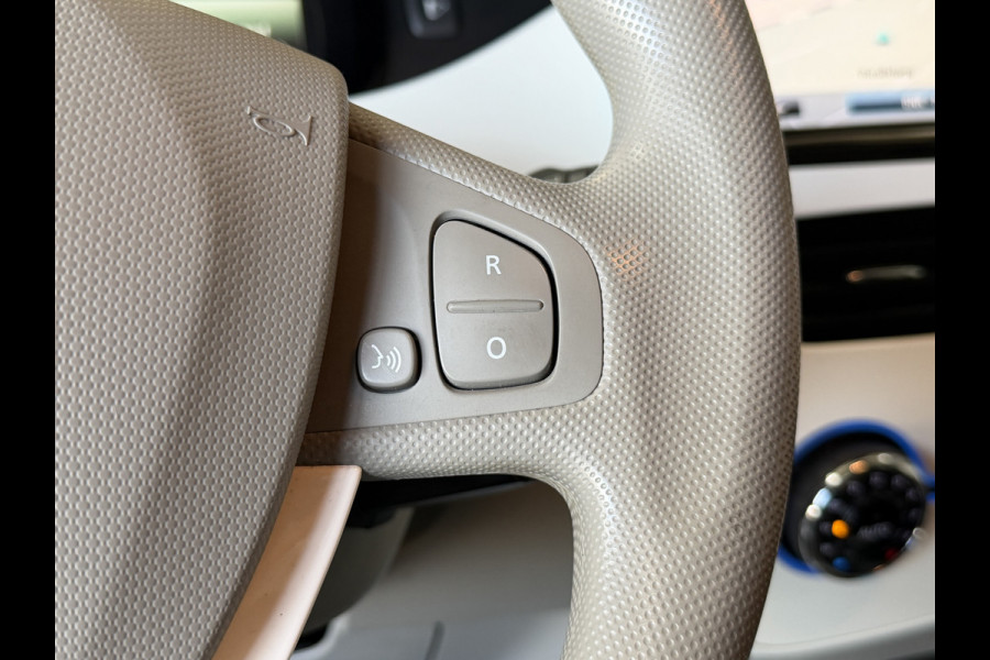 Renault ZOE R90 41 kWh (Huur Accu) Navigatie | Clima | 16" | Cruise control | Bluetooth | Dealer onderhouden!