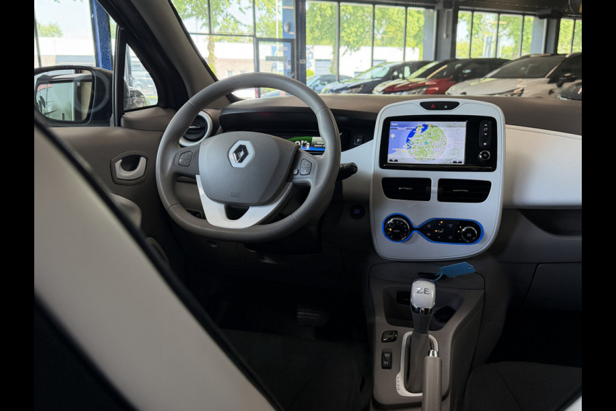 Renault ZOE R90 41 kWh (Huur Accu) Navigatie | Clima | 16" | Cruise control | Bluetooth | Dealer onderhouden!