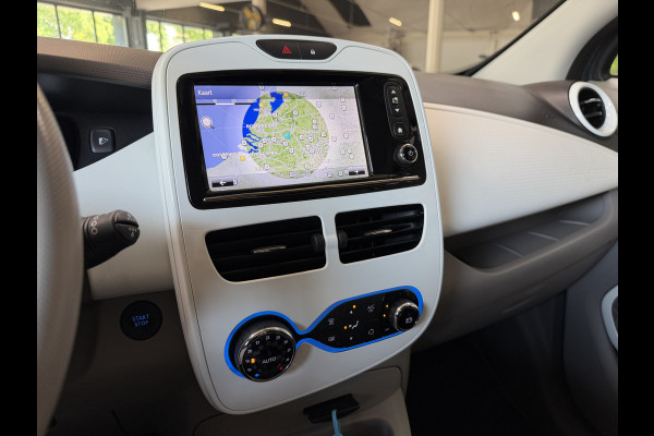 Renault ZOE R90 41 kWh (Huur Accu) Navigatie | Clima | 16" | Cruise control | Bluetooth | Dealer onderhouden!