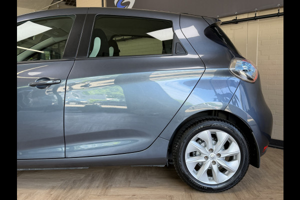 Renault ZOE R90 41 kWh (Huur Accu) Navigatie | Clima | 16" | Cruise control | Bluetooth | Dealer onderhouden!