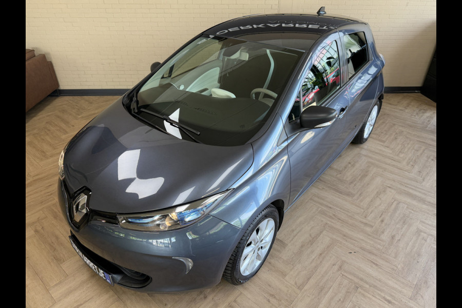 Renault ZOE R90 41 kWh (Huur Accu) Navigatie | Clima | 16" | Cruise control | Bluetooth | Dealer onderhouden!