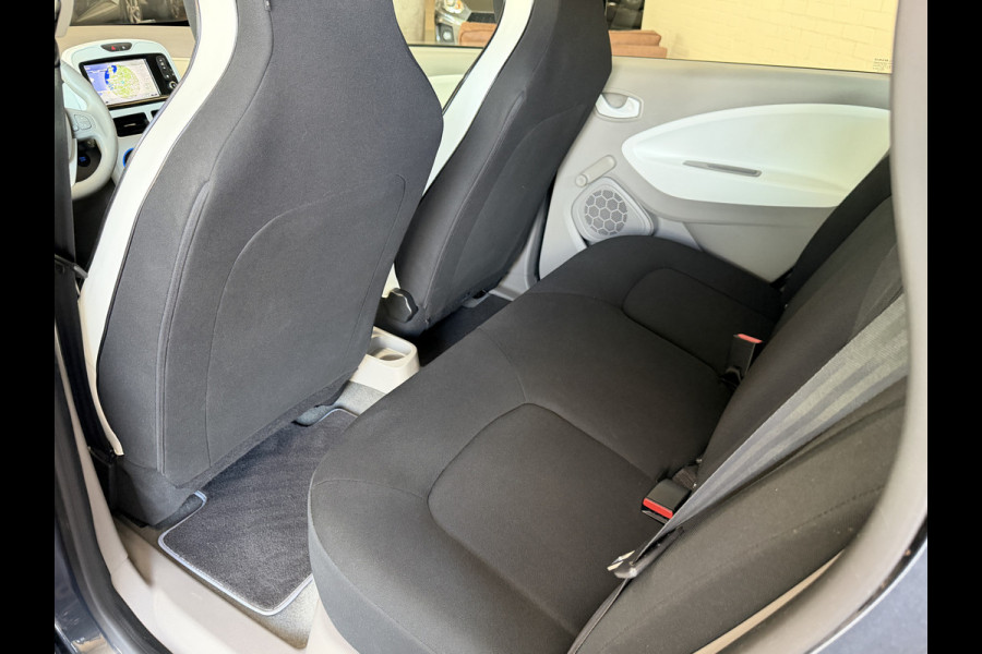 Renault ZOE R90 41 kWh (Huur Accu) Navigatie | Clima | 16" | Cruise control | Bluetooth | Dealer onderhouden!