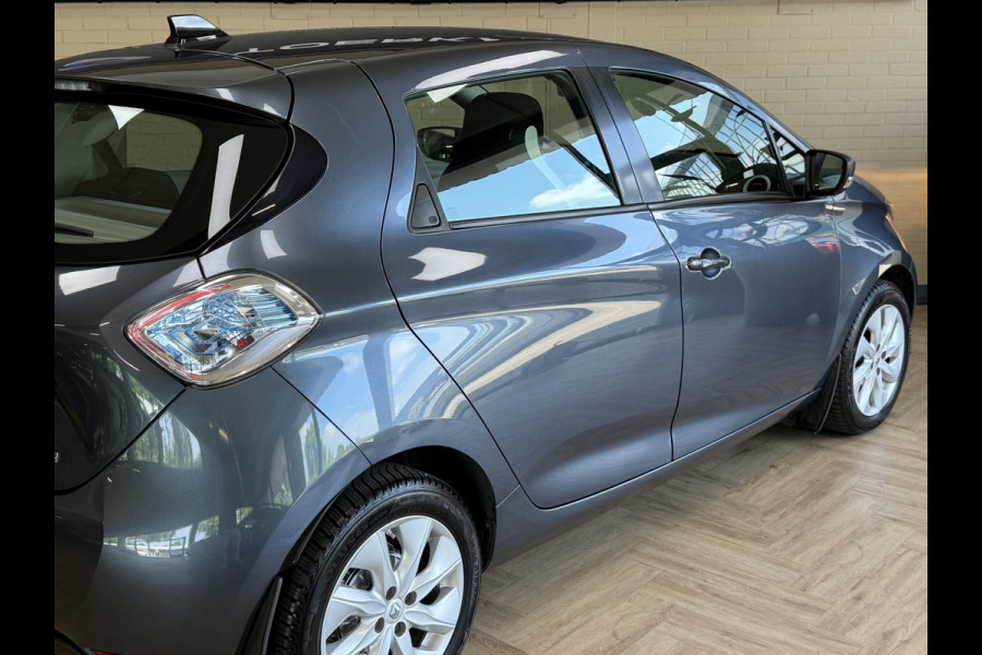 Renault ZOE R90 41 kWh (Huur Accu) Navigatie | Clima | 16" | Cruise control | Bluetooth | Dealer onderhouden!