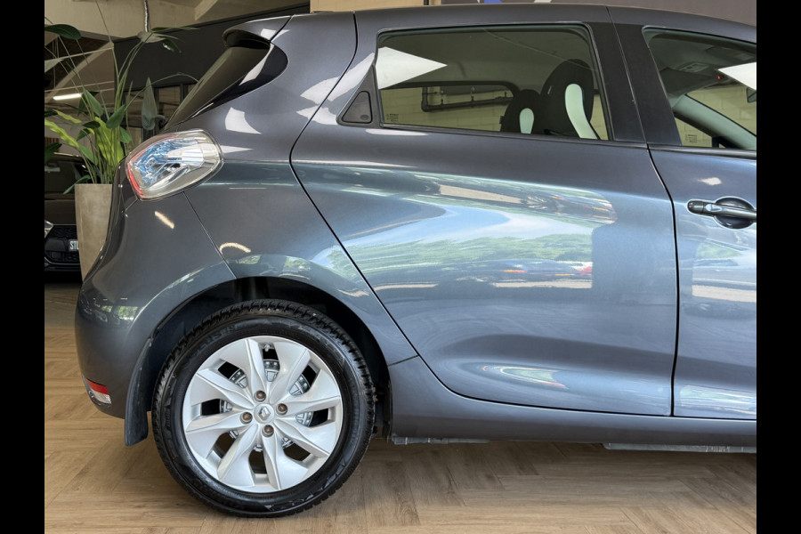 Renault ZOE R90 41 kWh (Huur Accu) Navigatie | Clima | 16" | Cruise control | Bluetooth | Dealer onderhouden!