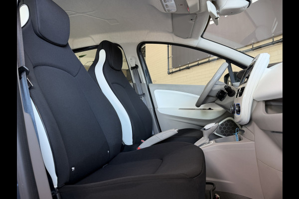 Renault ZOE R90 41 kWh (Huur Accu) Navigatie | Clima | 16" | Cruise control | Bluetooth | Dealer onderhouden!