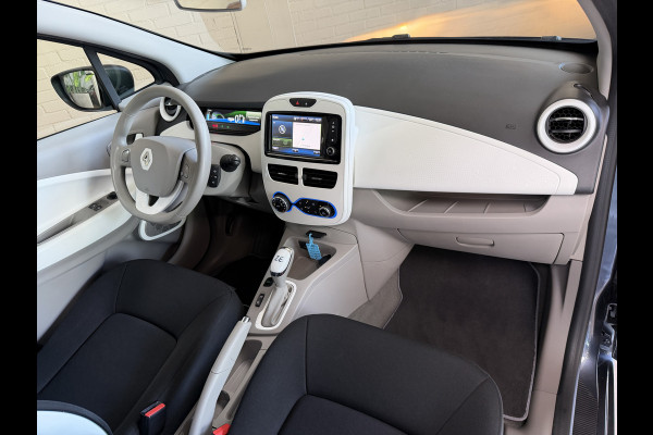 Renault ZOE R90 41 kWh (Huur Accu) Navigatie | Clima | 16" | Cruise control | Bluetooth | Dealer onderhouden!