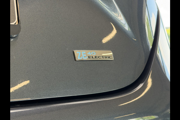 Renault ZOE R90 41 kWh (Huur Accu) Navigatie | Clima | 16" | Cruise control | Bluetooth | Dealer onderhouden!