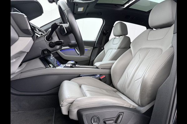 Audi e-tron 55 Quattro 95 kWh SOH 89% Panoramadak Lmv 22" Head-Up Adap.Cruise Bang&Olufsen® 4-Zone Ecc Navi 360°Camera Apple Carplay Android Stoel+Achterbankverwarming Privacy Glas DAB Elek.Achterklep Matrix-Led Keyless Zeer complete Audi!
