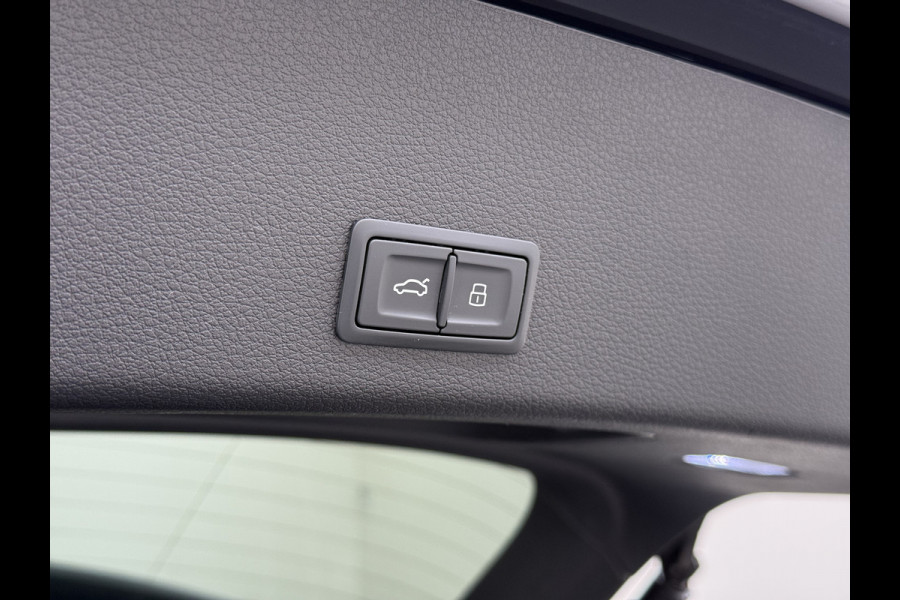 Audi e-tron 55 Quattro 95 kWh SOH 89% Panoramadak Lmv 22" Head-Up Adap.Cruise Bang&Olufsen® 4-Zone Ecc Navi 360°Camera Apple Carplay Android Stoel+Achterbankverwarming Privacy Glas DAB Elek.Achterklep Matrix-Led Keyless Zeer complete Audi!