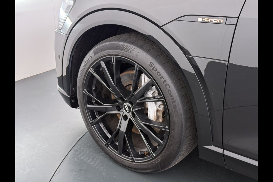 Audi e-tron 55 Quattro 95 kWh SOH 89% Panoramadak Lmv 22" Head-Up Adap.Cruise Bang&Olufsen® 4-Zone Ecc Navi 360°Camera Apple Carplay Android Stoel+Achterbankverwarming Privacy Glas DAB Elek.Achterklep Matrix-Led Keyless Zeer complete Audi!