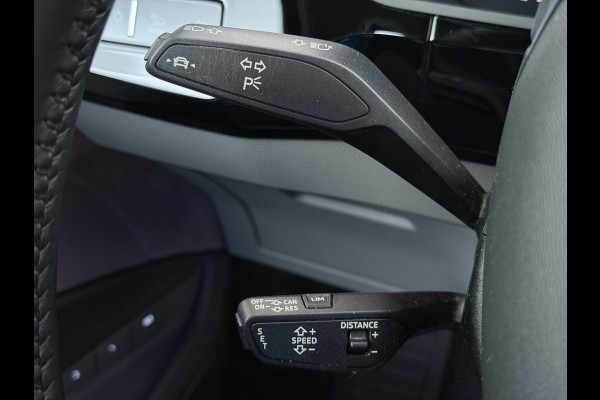 Audi e-tron 55 Quattro 95 kWh SOH 89% Panoramadak Lmv 22" Head-Up Adap.Cruise Bang&Olufsen® 4-Zone Ecc Navi 360°Camera Apple Carplay Android Stoel+Achterbankverwarming Privacy Glas DAB Elek.Achterklep Matrix-Led Keyless Zeer complete Audi!