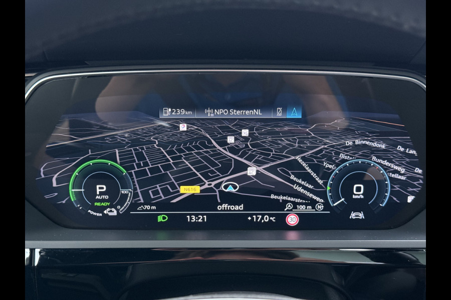 Audi e-tron 55 Quattro 95 kWh SOH 89% Panoramadak Lmv 22" Head-Up Adap.Cruise Bang&Olufsen® 4-Zone Ecc Navi 360°Camera Apple Carplay Android Stoel+Achterbankverwarming Privacy Glas DAB Elek.Achterklep Matrix-Led Keyless Zeer complete Audi!