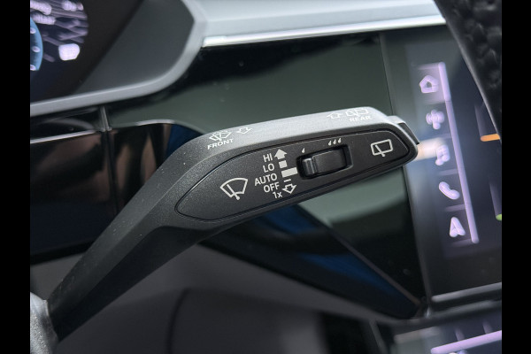 Audi e-tron 55 Quattro 95 kWh SOH 89% Panoramadak Lmv 22" Head-Up Adap.Cruise Bang&Olufsen® 4-Zone Ecc Navi 360°Camera Apple Carplay Android Stoel+Achterbankverwarming Privacy Glas DAB Elek.Achterklep Matrix-Led Keyless Zeer complete Audi!