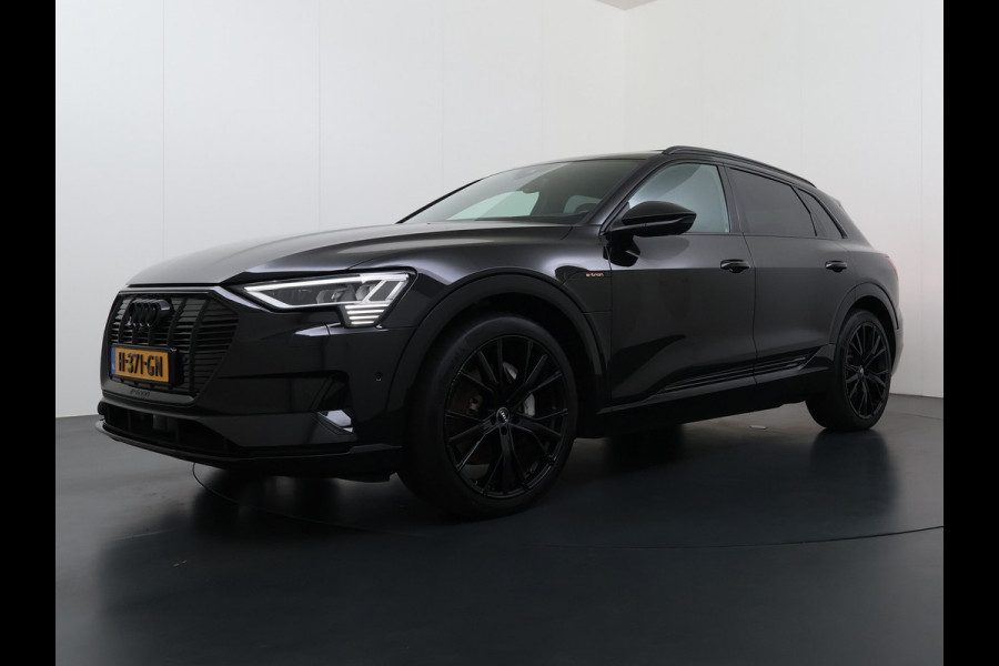 Audi e-tron 55 Quattro 95 kWh SOH 89% Panoramadak Lmv 22" Head-Up Adap.Cruise Bang&Olufsen® 4-Zone Ecc Navi 360°Camera Apple Carplay Android Stoel+Achterbankverwarming Privacy Glas DAB Elek.Achterklep Matrix-Led Keyless Zeer complete Audi!