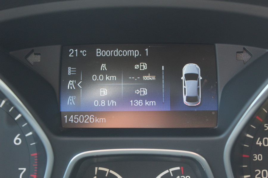Ford FOCUS Wagon 1.0 Lease Edition , 125pk Airco , Cruise, Trekhaak ,Stoel,Stuur en Voorruitverwarming LM velgen , Bluetooth , Navigatie