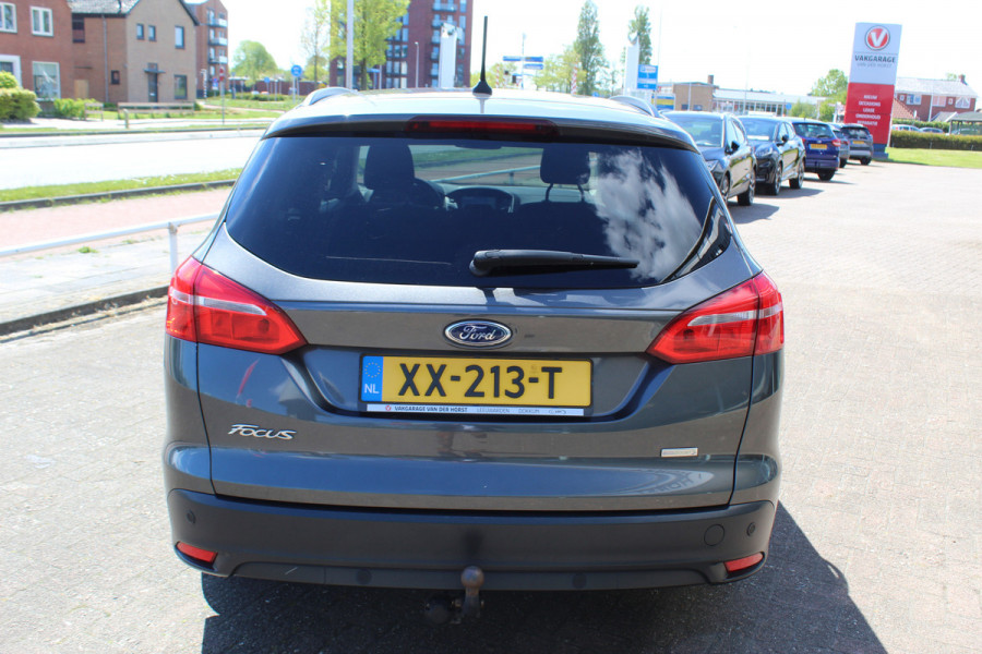 Ford FOCUS Wagon 1.0 Lease Edition , 125pk Airco , Cruise, Trekhaak ,Stoel,Stuur en Voorruitverwarming LM velgen , Bluetooth , Navigatie