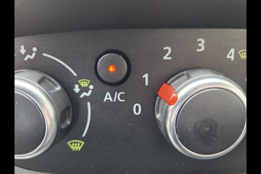 Renault Trafic 2.0 dCi Automaat 150 Pk - 107Kw L2 Comfort Airco Cruisecontrol Navigatie