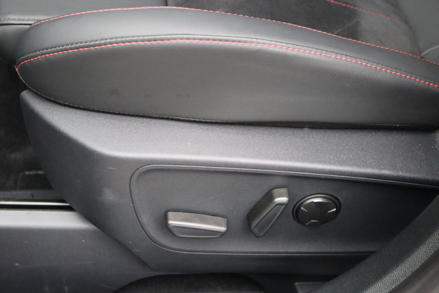 Ford Kuga 2.5 PHEV ST-Line X Elektr.-achterklep/Winter-pack/360-Camera/Elektr.-voorstoelen/BLIS