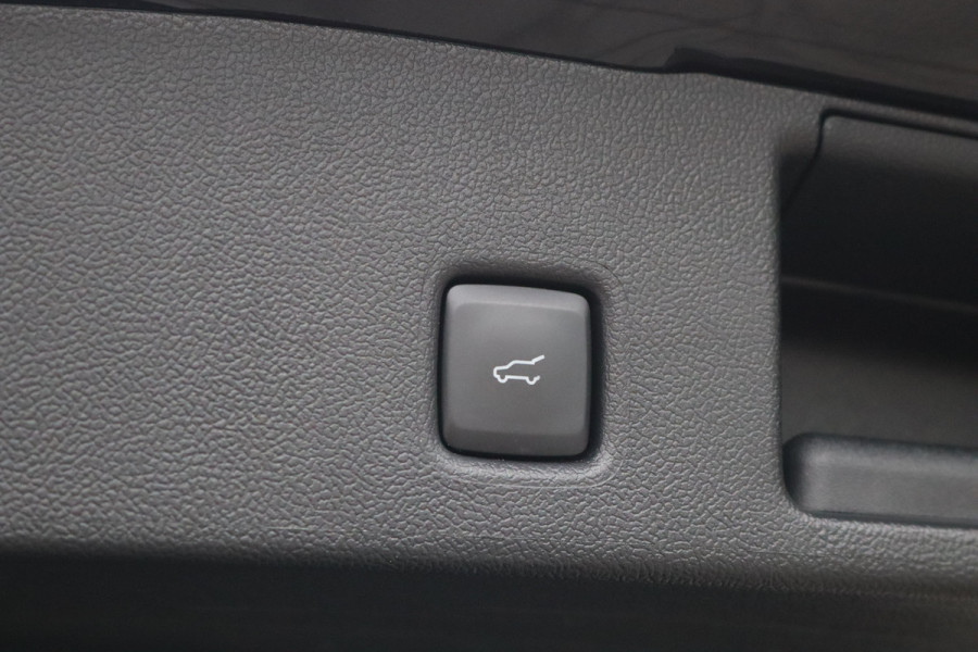 Ford Kuga 2.5 PHEV ST-Line X Elektr.-achterklep/Winter-pack/360-Camera/Elektr.-voorstoelen/BLIS