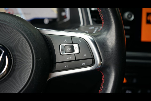 Volkswagen T-Roc 1.5 TSI Sport AUTOMAAT-ACC-CAMERA-FULL LED-KEYLESS-NAVIGATIE-MODE-TREKHAAK-STOELVERWARMING-VIRTUEEL