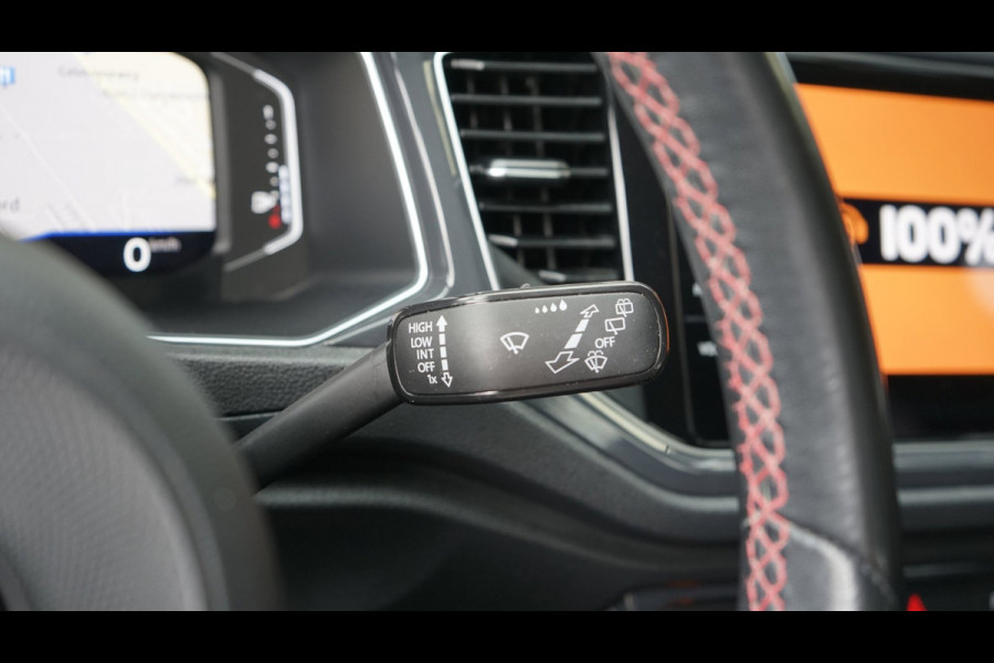 Volkswagen T-Roc 1.5 TSI Sport AUTOMAAT-ACC-CAMERA-FULL LED-KEYLESS-NAVIGATIE-MODE-TREKHAAK-STOELVERWARMING-VIRTUEEL