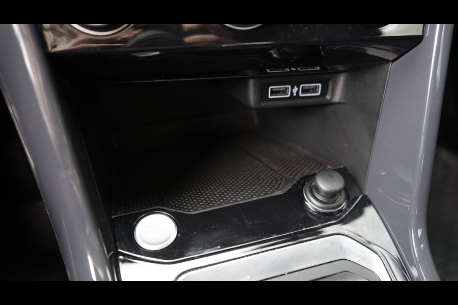 Volkswagen T-Roc 1.5 TSI Sport AUTOMAAT-ACC-CAMERA-FULL LED-KEYLESS-NAVIGATIE-MODE-TREKHAAK-STOELVERWARMING-VIRTUEEL