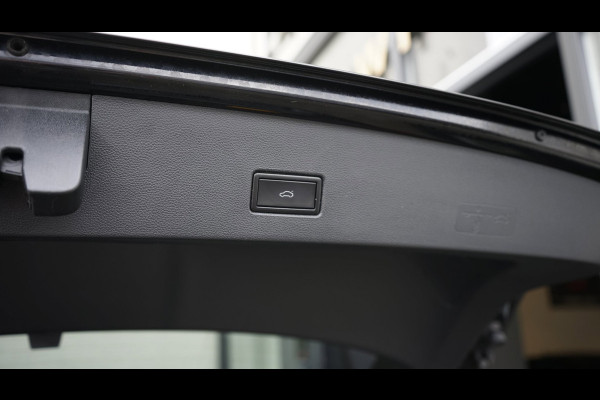 Volkswagen T-Roc 1.5 TSI Sport AUTOMAAT-ACC-CAMERA-FULL LED-KEYLESS-NAVIGATIE-MODE-TREKHAAK-STOELVERWARMING-VIRTUEEL