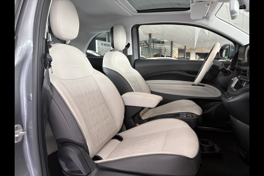 Fiat 500 La Prima by bocelli 42 kWh full option Achteruitrijcamera - Airco - Apple carplay - Navigatie - Parkeersensoren - Panorama dak - Stoelverwarming - Cruise control - Dodehoek detector - Elektrische ramen - Led verlichting - Bluetoot - Keyless start - Stuur leder - Stuur multifunctioneel - Licht metalen velgen 17 inch