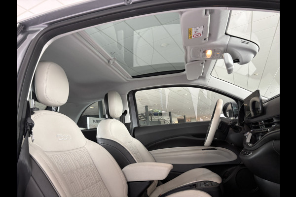 Fiat 500 La Prima by bocelli 42 kWh full option Achteruitrijcamera - Airco - Apple carplay - Navigatie - Parkeersensoren - Panorama dak - Stoelverwarming - Cruise control - Dodehoek detector - Elektrische ramen - Led verlichting - Bluetoot - Keyless start - Stuur leder - Stuur multifunctioneel - Licht metalen velgen 17 inch