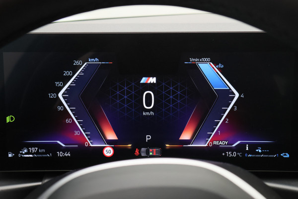 BMW 3 Serie Touring 320e M Sport Leder/Alcantara, Virtual Cockpit, LED, Elek. trekhaak, Apple Carplay, 18"