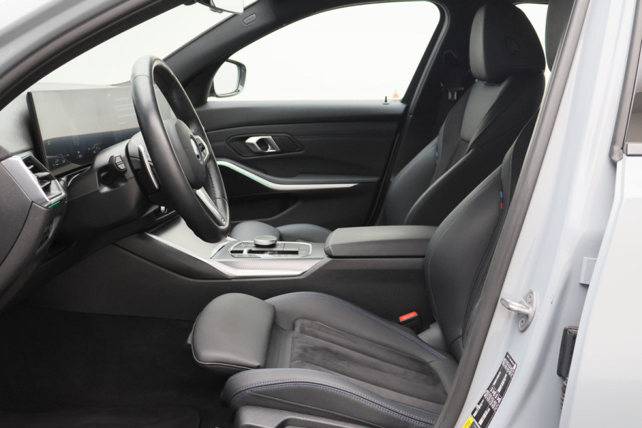 BMW 3 Serie Touring 320e M Sport Leder/Alcantara, Virtual Cockpit, LED, Elek. trekhaak, Apple Carplay, 18"