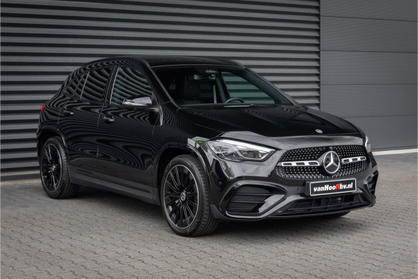 Mercedes-Benz GLA 200 d AMG Line 20 inch - Pano - Camera