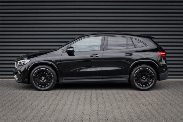 Mercedes-Benz GLA 200 d AMG Line 20 inch - Pano - Camera