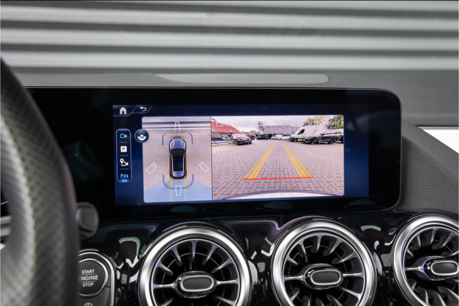 Mercedes-Benz GLA 200 d AMG Line 20 inch - Pano - Camera